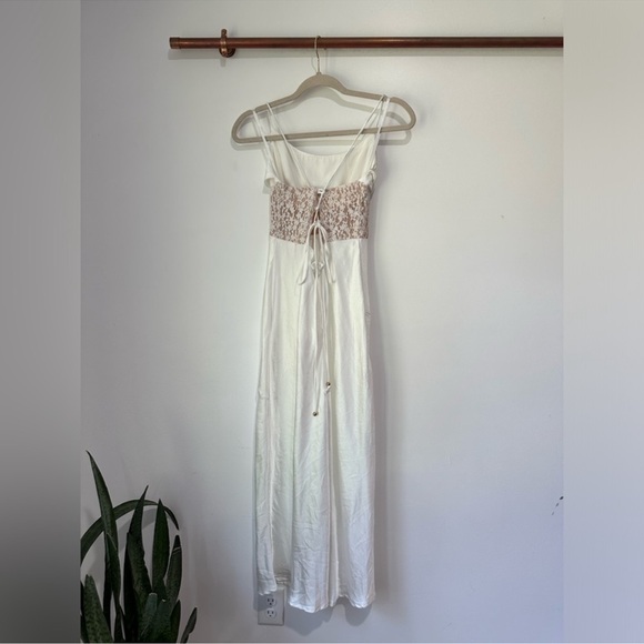 NWT Selfie Leslie Golden Era Cowl Neck Lace Waist Midi Dress - Picture 3 of 6